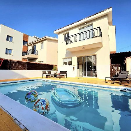 Spacious Villa With Private Pool Paphos Exteriér fotografie